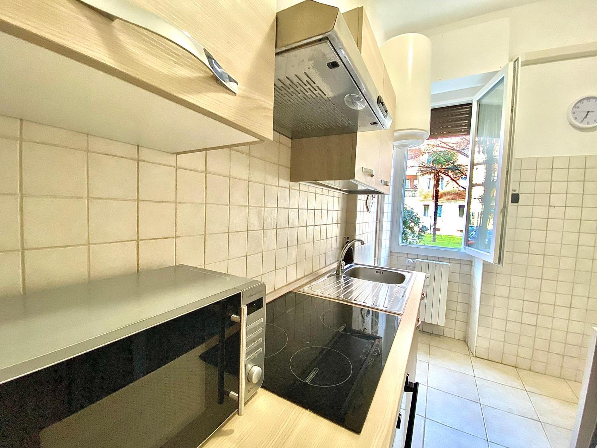 Navigli Style, Tra Metropolitana Famagosta, Comfort E Modernita Apartamento Milão Exterior foto