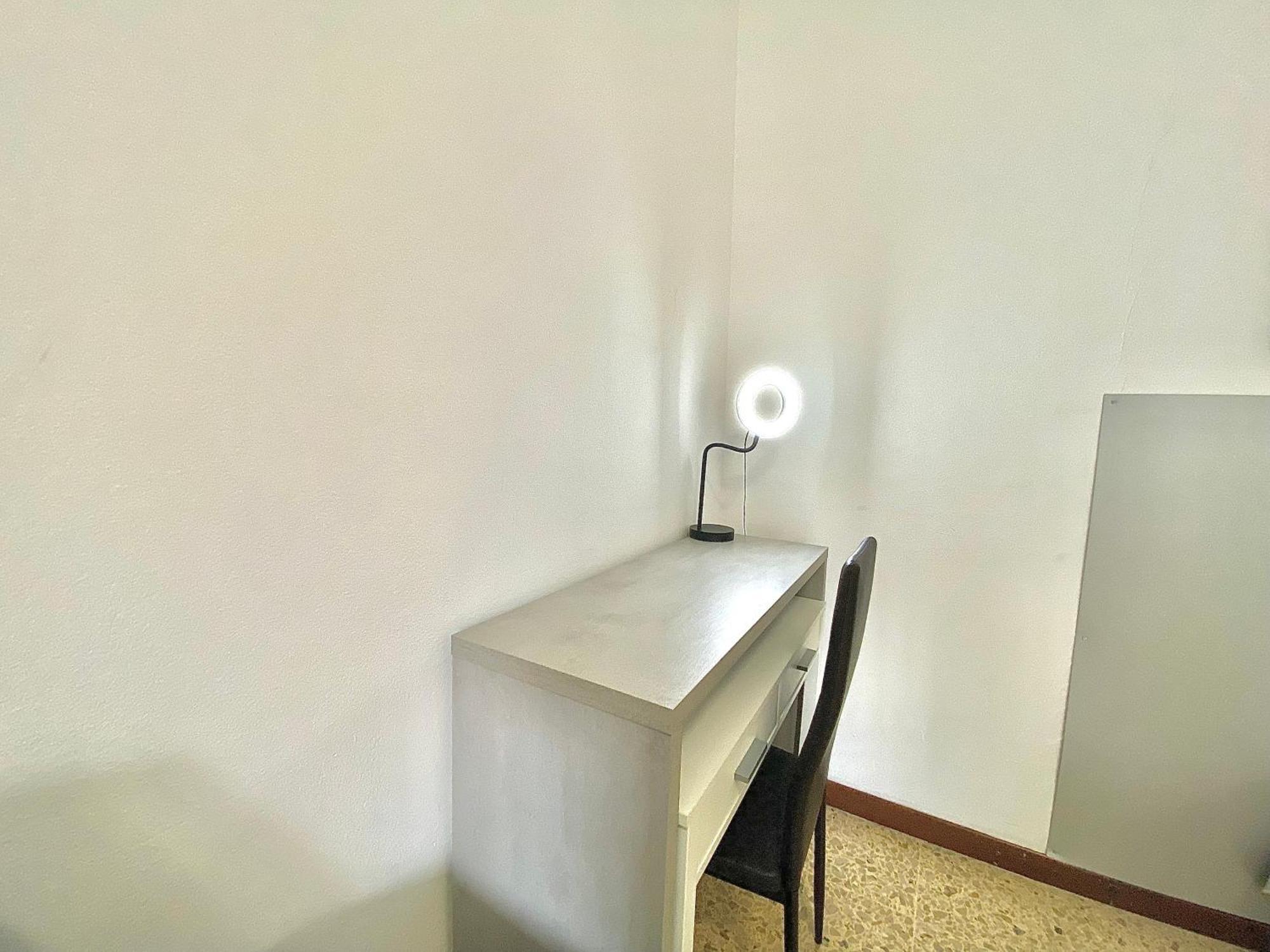 Navigli Style, Tra Metropolitana Famagosta, Comfort E Modernita Apartamento Milão Exterior foto