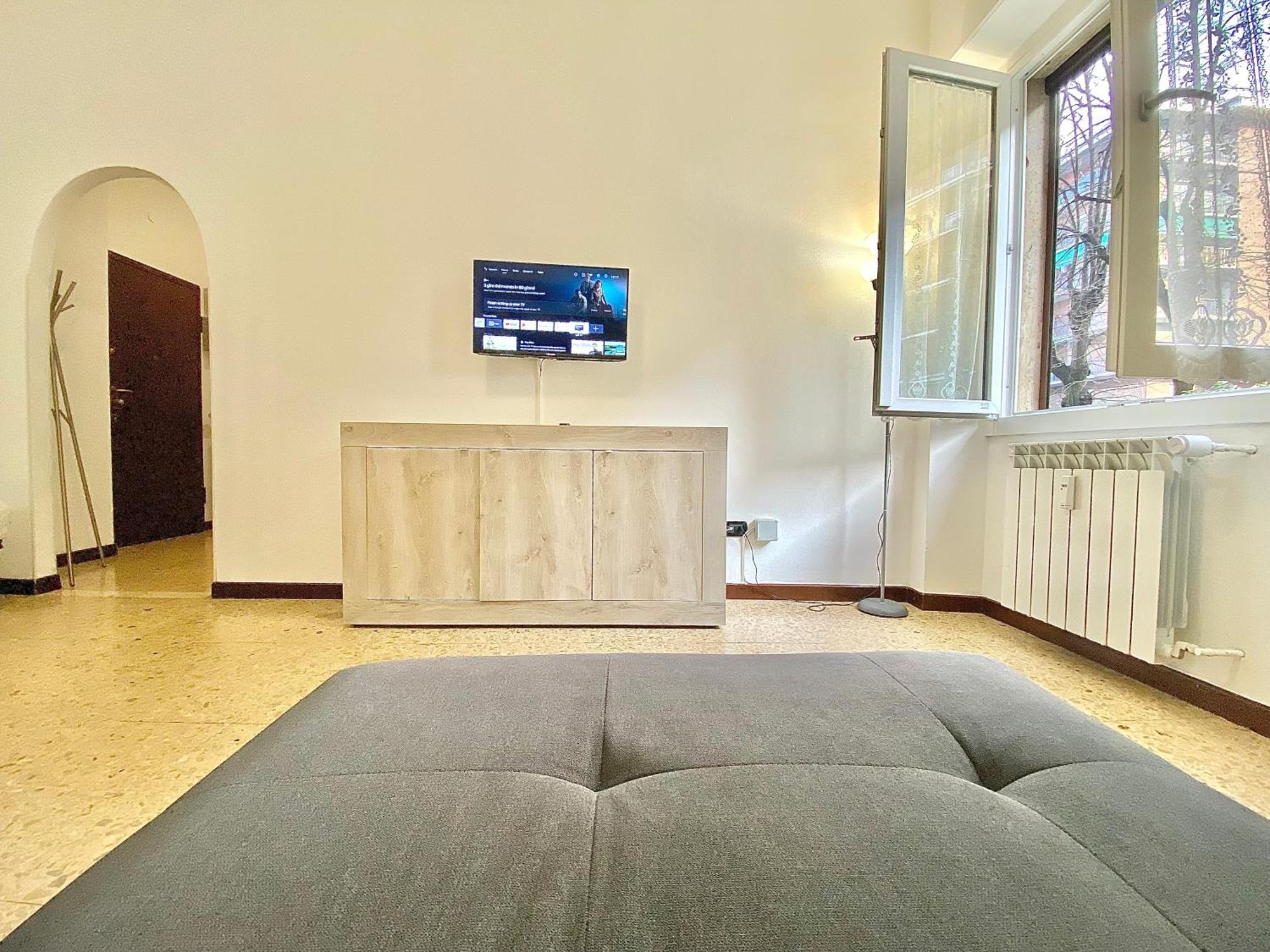 Navigli Style, Tra Metropolitana Famagosta, Comfort E Modernita Apartamento Milão Exterior foto